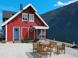 Apartment Vardeheii by Interhome