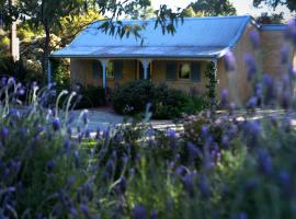 Donnybrook Cottages - Donnybrook, hotel in Clare