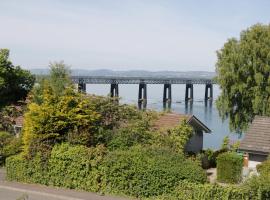 Bay View Cottage, люксовый отель в городе Newport-On-Tay