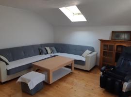 Pazarić apartments, מלון בPazarić