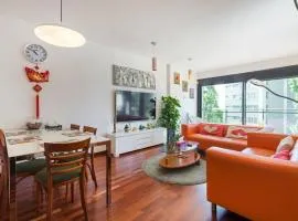 Jie Apartment