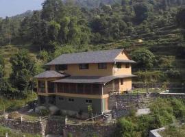 The Lakeview House with Private Pool, villa à Pokhara