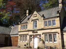 Manor Cottage, hotel with parking in Whitby