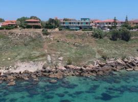 Hotel Baia Blu, hotel v destinácii Isola di Capo Rizzuto