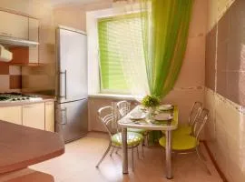 Luxury 3 Rooms Apartments in Center by Green House
