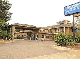 Americas Best Value Inn & Suites-Forest Grove/Hillsboro, hotel con estacionamiento en Forest Grove