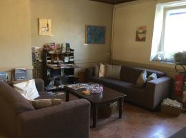 Auberge Fleurie, hotel v destinaci Saint-Nizier-sur-Arroux