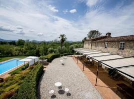Appartamento con magnifica vista e piscina, hotel sa Lucca
