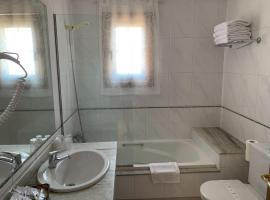 Nueva Colina, хотел в Tomiño