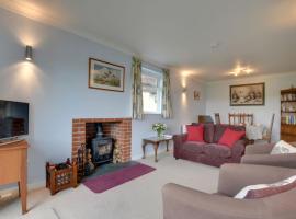 Holiday Home Little Copthall by Interhome, hotel in Lamberhurst