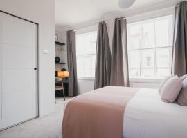 D8 - Shoreditch, Pension in London