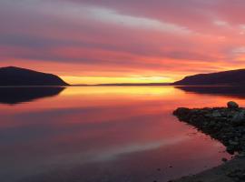 Olderfjord Turistsenter، فندق في Russenes