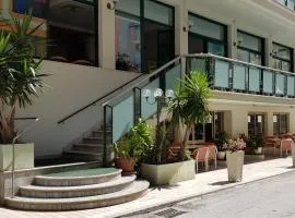 Hotel Chic