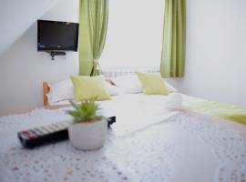 Pokoje i Apartament u Lucyny, habitación en casa particular en Czarna Góra