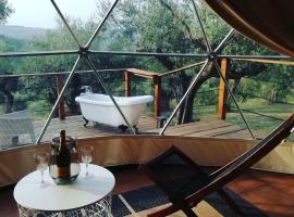 Cerchio Del Desiderio Glamping Retreat, luxury tent in Pescara