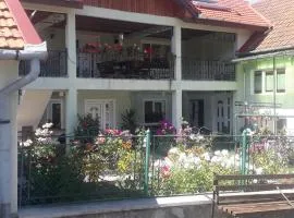 CASA MARIA RETEZAT