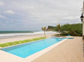 Fort Walker (Beachfront House+Studio), location près de la plage à Rivas