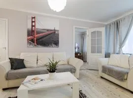 Light, cozy apartement