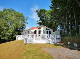 Trevellian - Boutique Secluded Scenic Lodge, hotel in Dawlish
