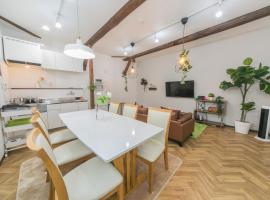 Nao's House USJ 一軒家貸切 – hotel w Osace