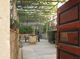 Old Town Garden Apartments