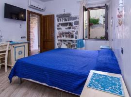 Room Tortoli' – pensjonat w mieście Girasole
