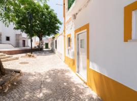 Santiago Refuge - In the Heart of Alcacer, apartment in Alcácer do Sal