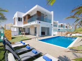 Villa Lynn Boutique Beachfront, complexe hôtelier à Ayia Napa