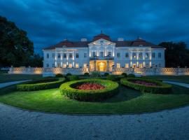 Art Hotel Kaštieľ, hotel v Tomášove