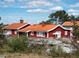 Kvarnstugan, holiday home in Mollösund