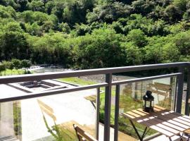 Antong Creekside Hot Spring, hotel di Yuli