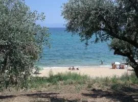 RHOMBUS by the sea