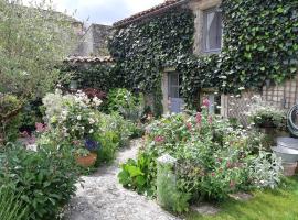 La Petite Maison, B&B/chambre d'hôtes à Laroque-Timbaut