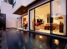 By The Lake Villas, hotel boutique em Nai Harn Beach