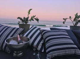 Escape to a Seaside Sanctuary - vayKZN Umdloti, pet-friendly hotel in Umdloti