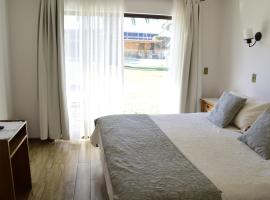 Apart Hotel Y Cabanas Vegasur, מלון בלה סרנה