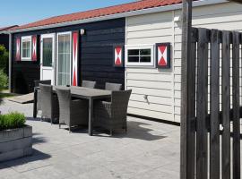 De Zeeuwse Lûûkjes 1, hotel v destinaci Serooskerke