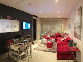 Cozy & Luxurious apartment with seaview, hotell i Bouznika