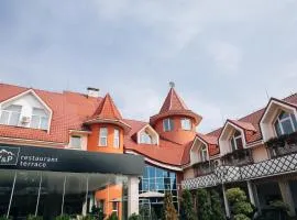 V&P HOTEL & Restaurant