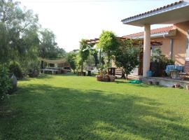 Appartamento In Villa Di Judighes, hotel con parking en Cerveteri