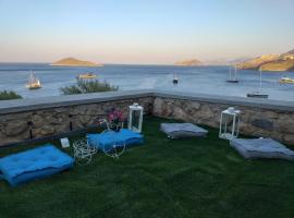 Aegean Blue: Panteli şehrinde bir otel