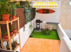 Surf Vibe Guest House, hotel a Faro