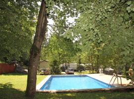 Camping Abadesses, camping en Sant Joan de les Abadesses