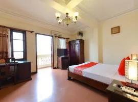 Lucky 2 Hotel & Travel