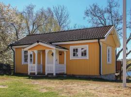 Amazing Home In Ronneby With Kitchen, cottage in Ronneby