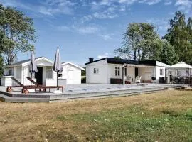 Awesome Home In Lttorp With 3 Bedrooms, Wifi And Private Swimming Pool