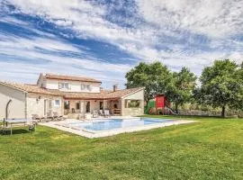 Cozy Home In Valtura With Outdoor Swimming Pool