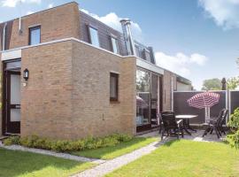 Nice Home In Nieuwvliet-bad With 3 Bedrooms And Wifi, hotel en Nieuwvliet-Bad