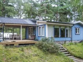 Two-Bedroom Holiday Home In Yngsjo