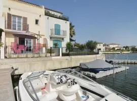 Nice Home In Aigues-mortes With 3 Bedrooms And Wifi